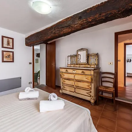 La Casa Di Laura * La Morra